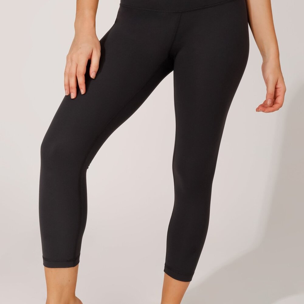 Black Yogalicious High Rise Capris Size XL New